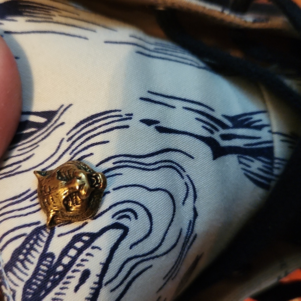 Men's White and Black High-Top Sneakers.Authentic Gucci - Picture 6 of 14